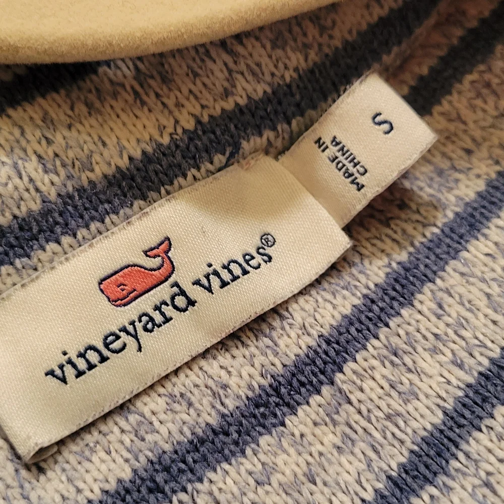 Vineyard Vines Special Edition Martha’s Vineyard Harbor Womens Size S - Picture 2 of 9